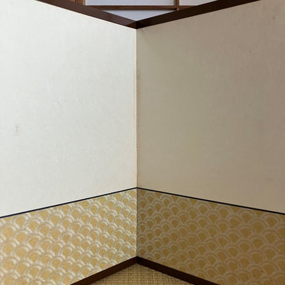 insdie a japanese screen folder