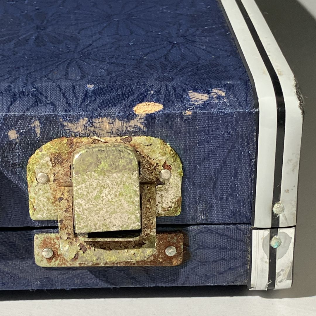 lock of a mahjong case