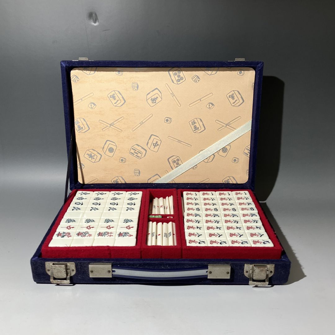 Vintage Japanese Mahjong Set